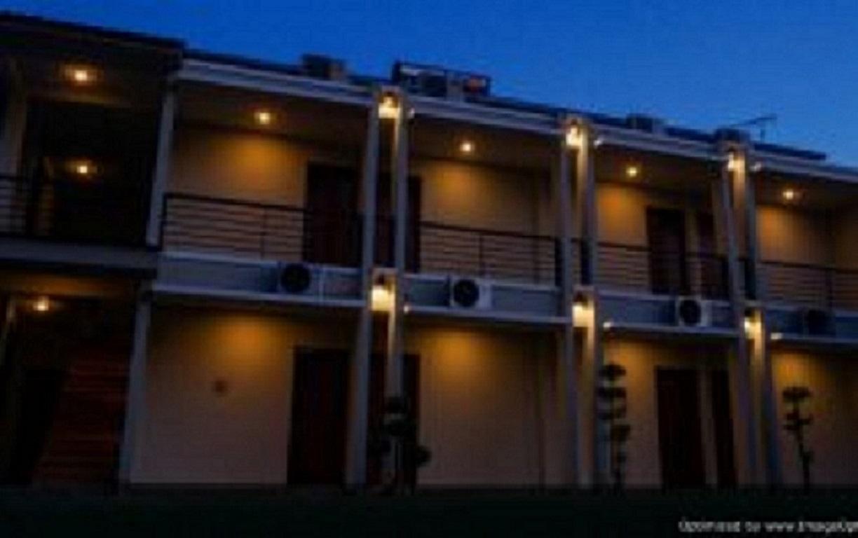 Hastina Hotel Lombok Mataram Kültér fotó