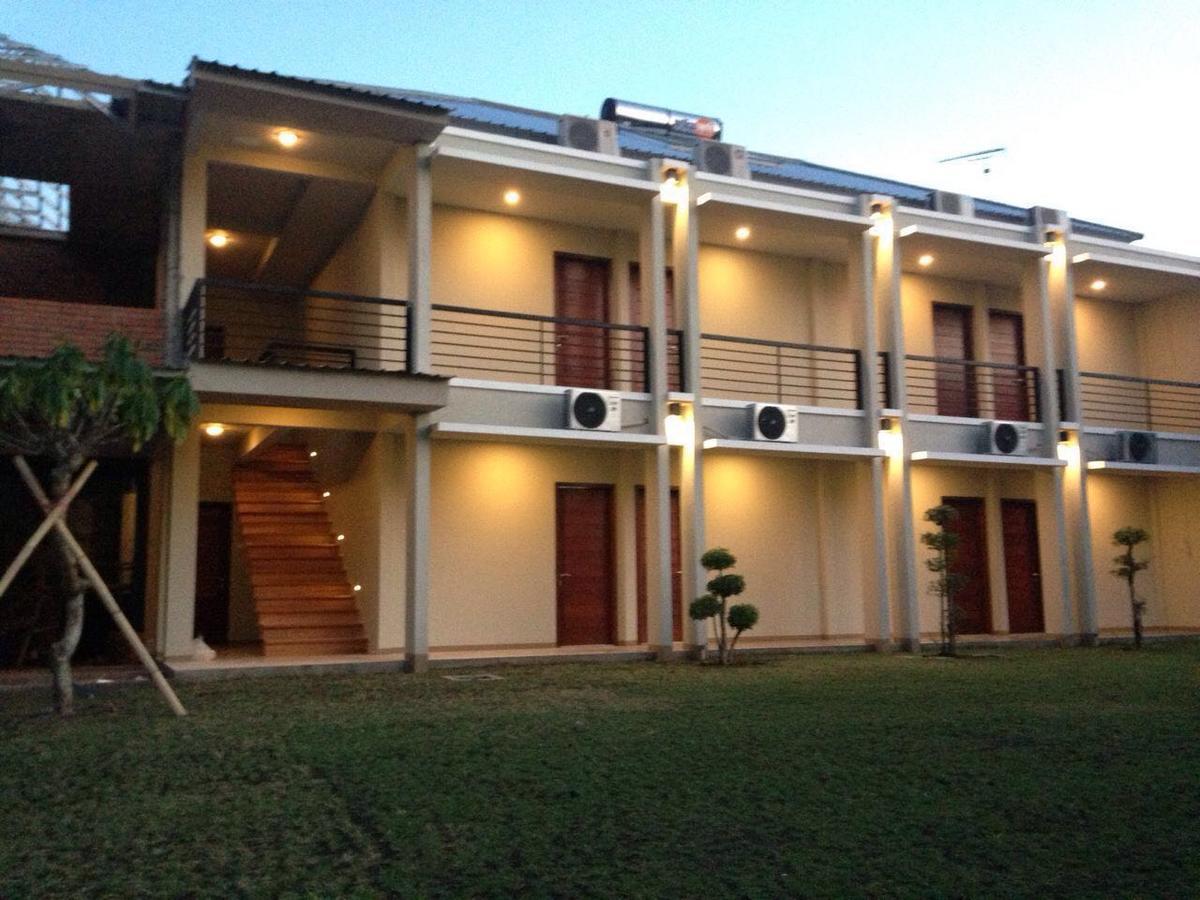 Hastina Hotel Lombok Mataram Kültér fotó